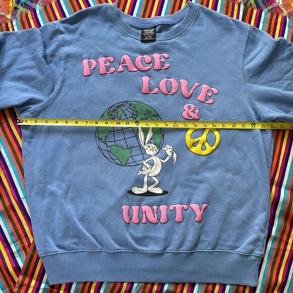 Looney Tunes Bugs Bunny Peace Love Unity Puff Paint Blue Sweatshirt XL - Picture 8 of 9